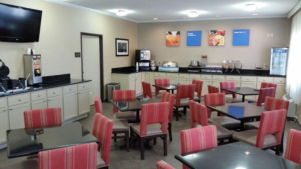 Comfort Inn Moline - Quad Cities Buitenkant foto